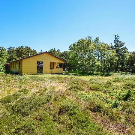 Romo With A Fireplace 334